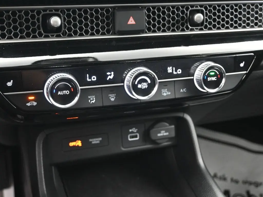 2024 Honda Civic EX-L Hatchback photo 14