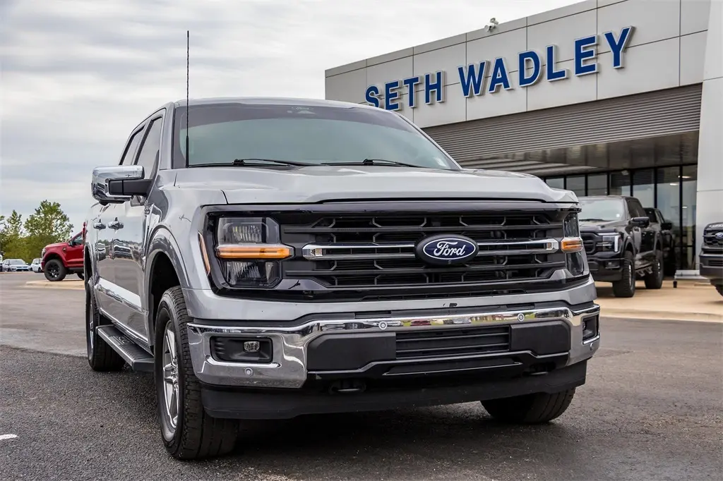 2024 Ford F-150 XLT photo 3