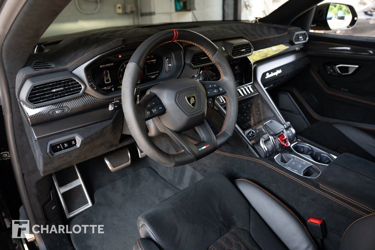 2023 Lamborghini Urus Performante - Photo 23