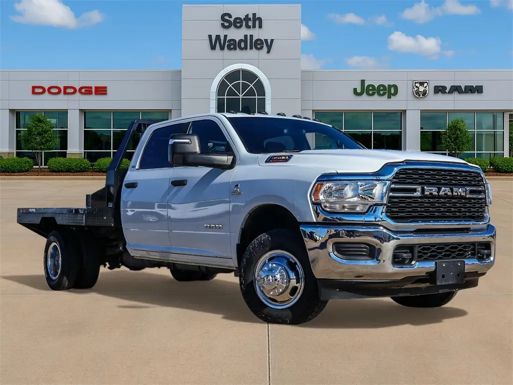 2024 RAM Ram 3500 Chassis Cab SLT's photo
