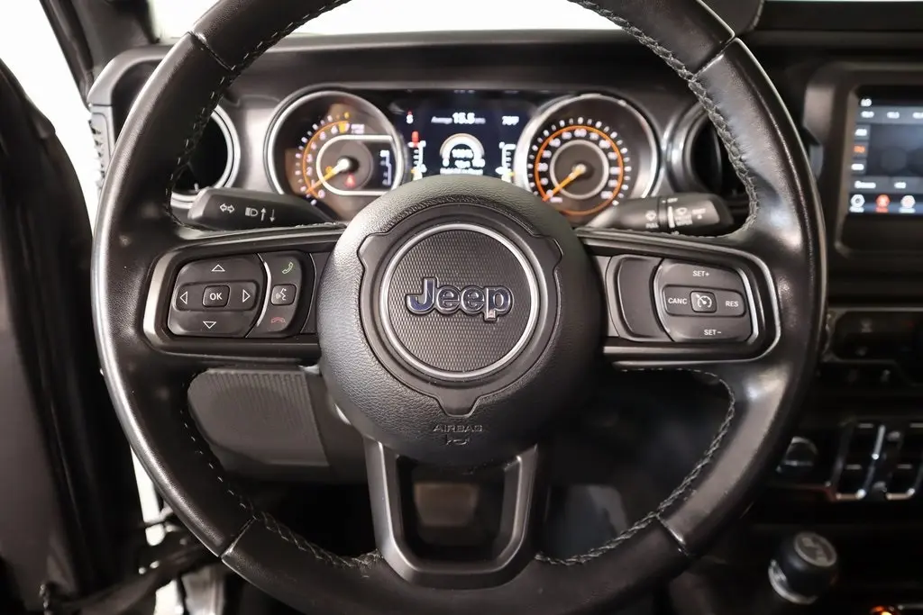 2022 Jeep Gladiator Altitude photo 3