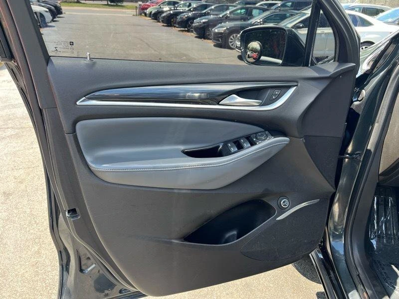 2020 Buick Enclave Essence - Photo 28