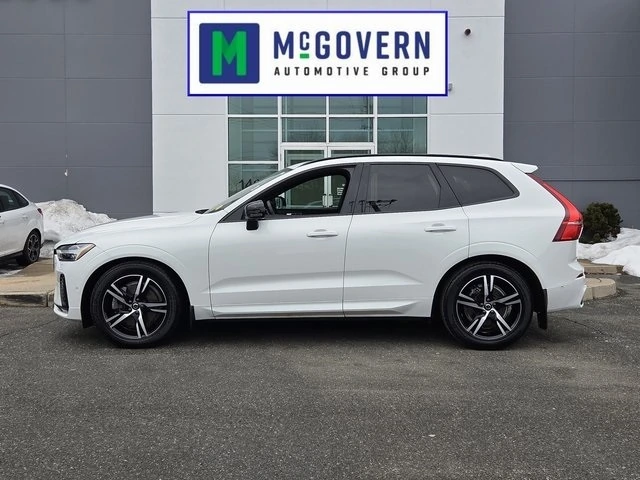 2022 Volvo - image 8