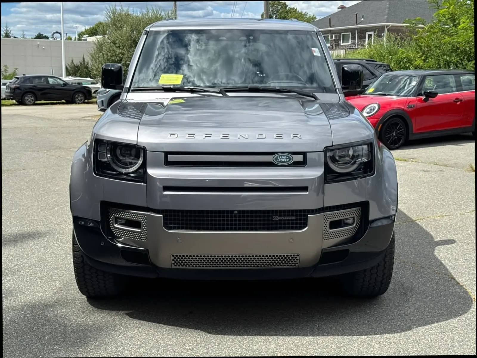 2023 Land Rover Defender X-Dynamic SE photo 38