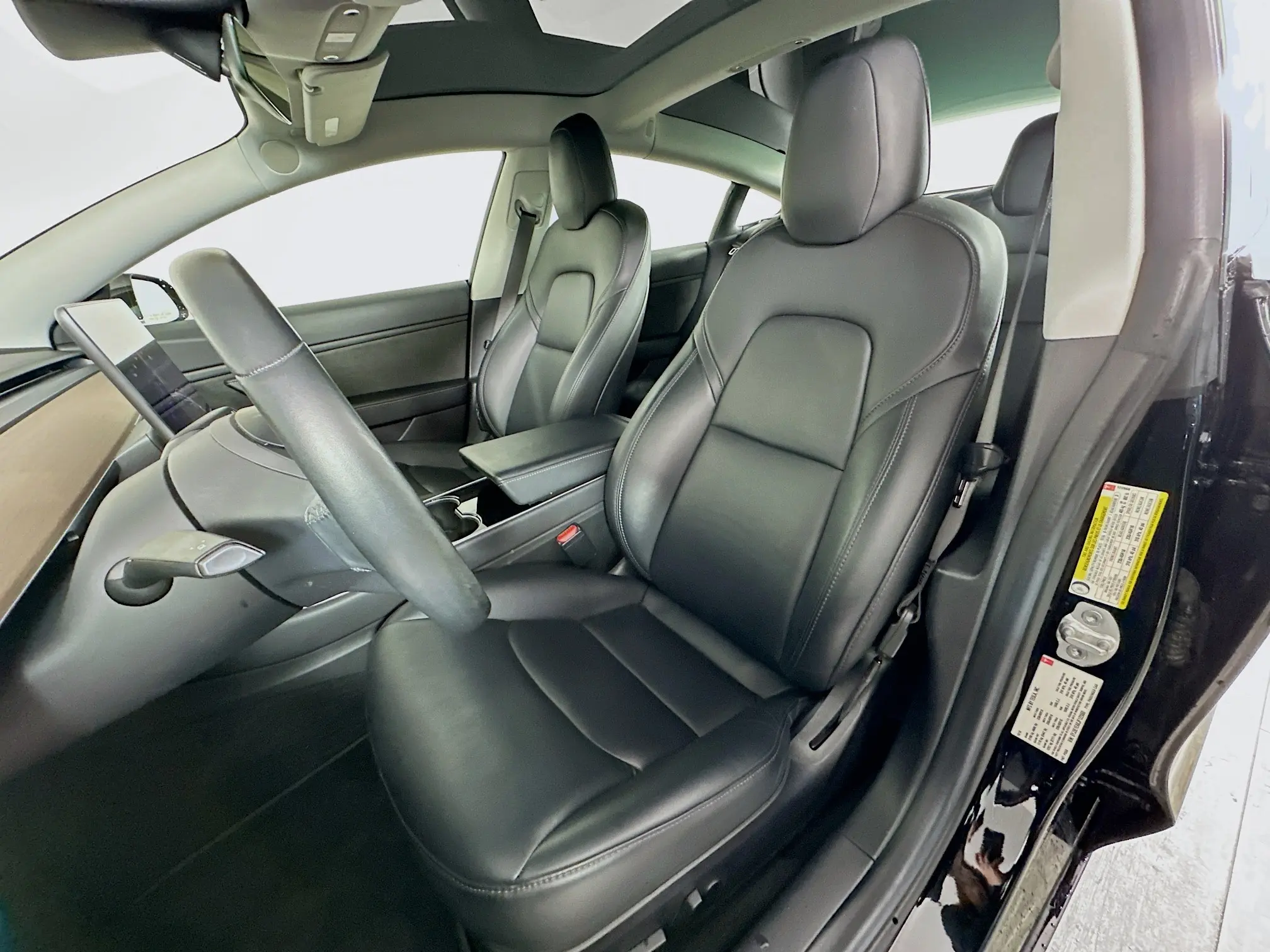 2018 Tesla Model 3 Long Range photo 19