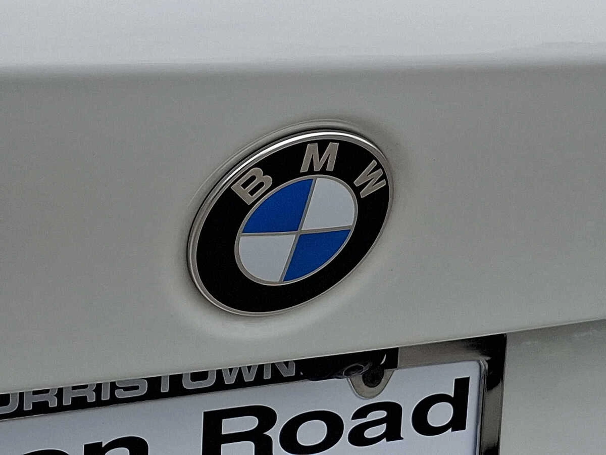 2023 BMW 3 Series 330i - Photo 29