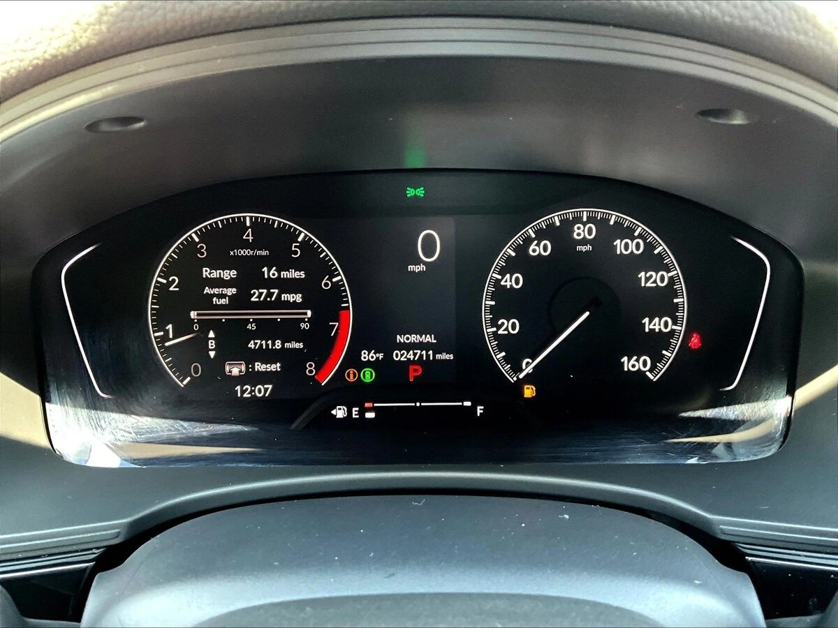 2025 Honda Civic Sport - Photo 12