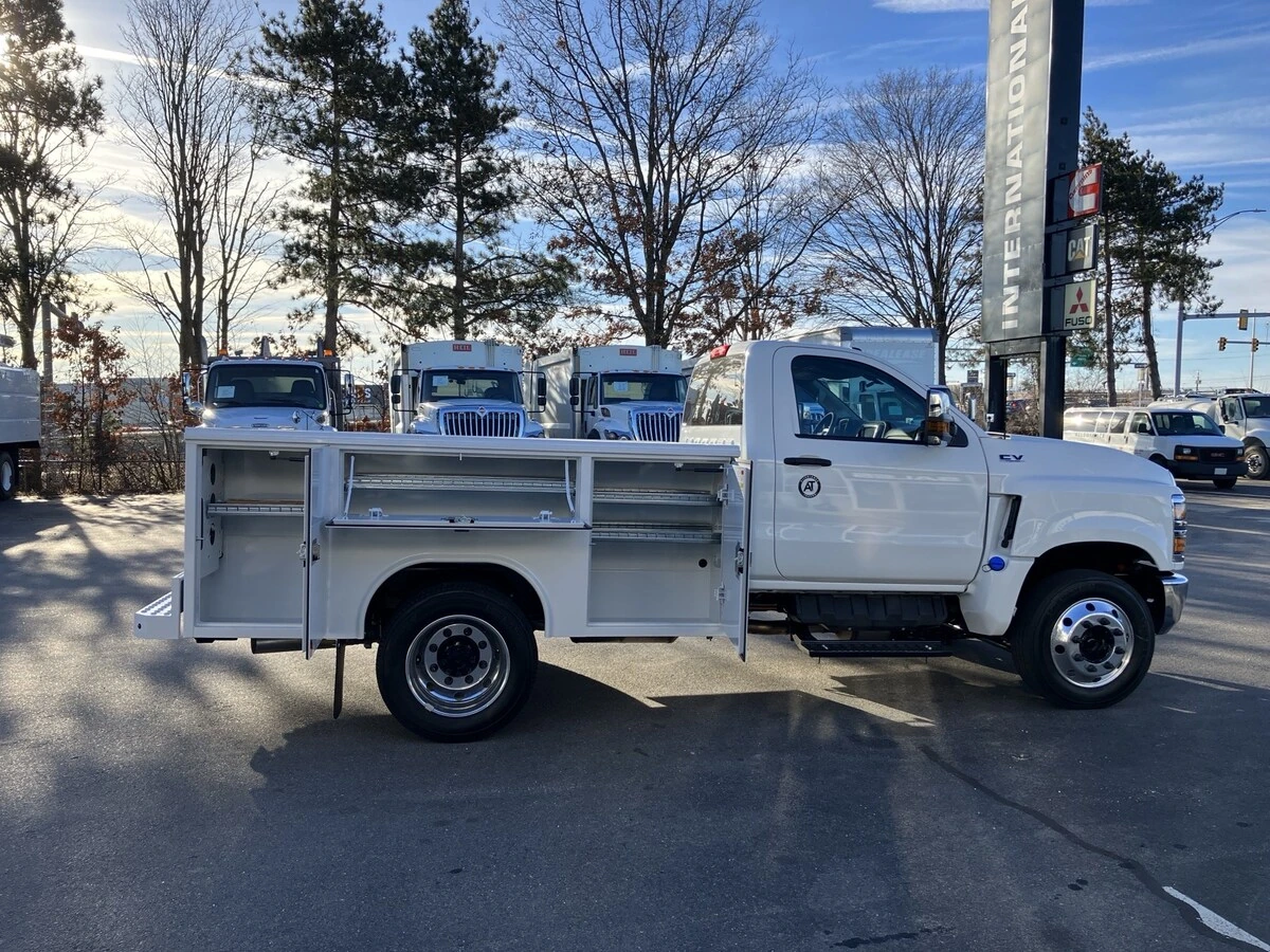 2023 International CV - image 4