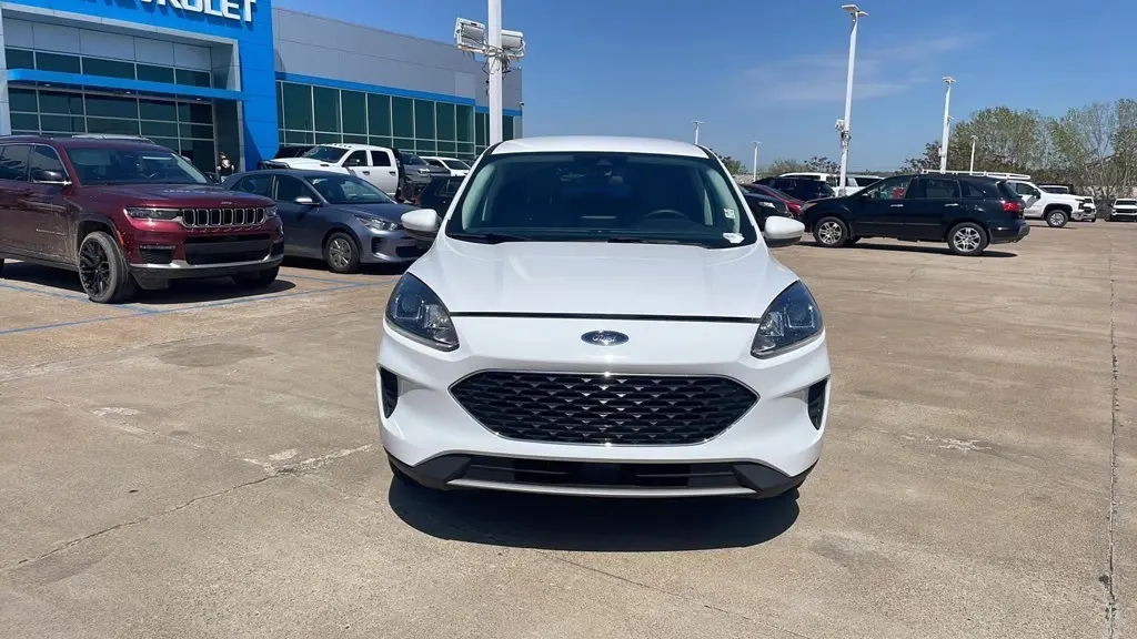 Used 2021 Ford Escape SE with VIN 1FMCU0BZ0MUA82979 for sale in Tulsa, OK