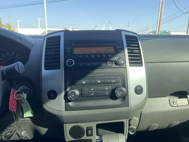 2016 Nissan Frontier S photo 14