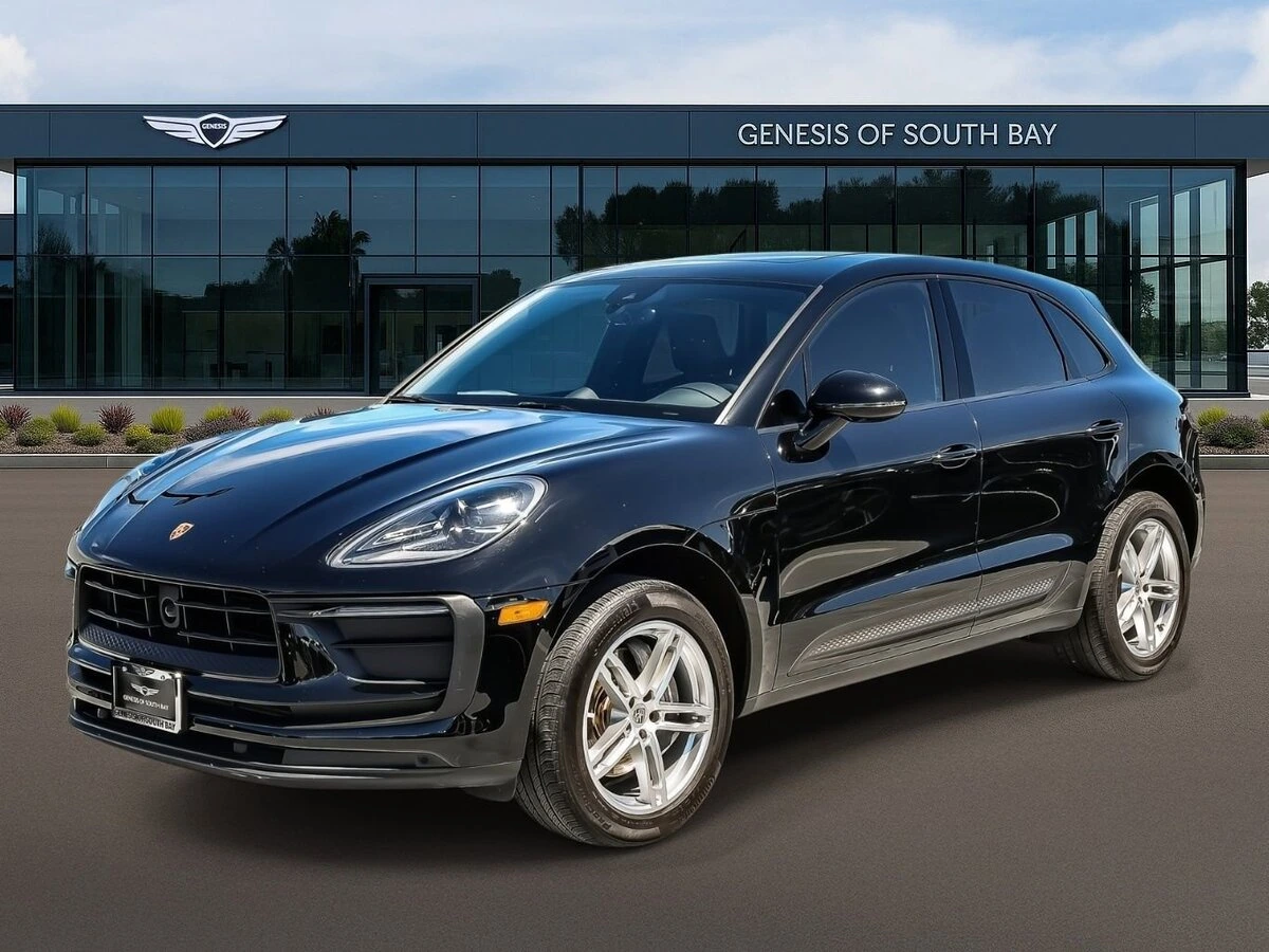 2024 Porsche Macan Base