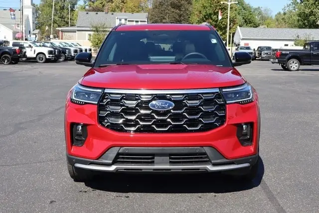 2025 Ford Explorer Platinum photo 14
