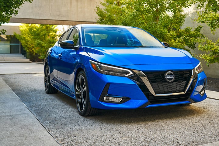 2020_Nissan_Sentra_front