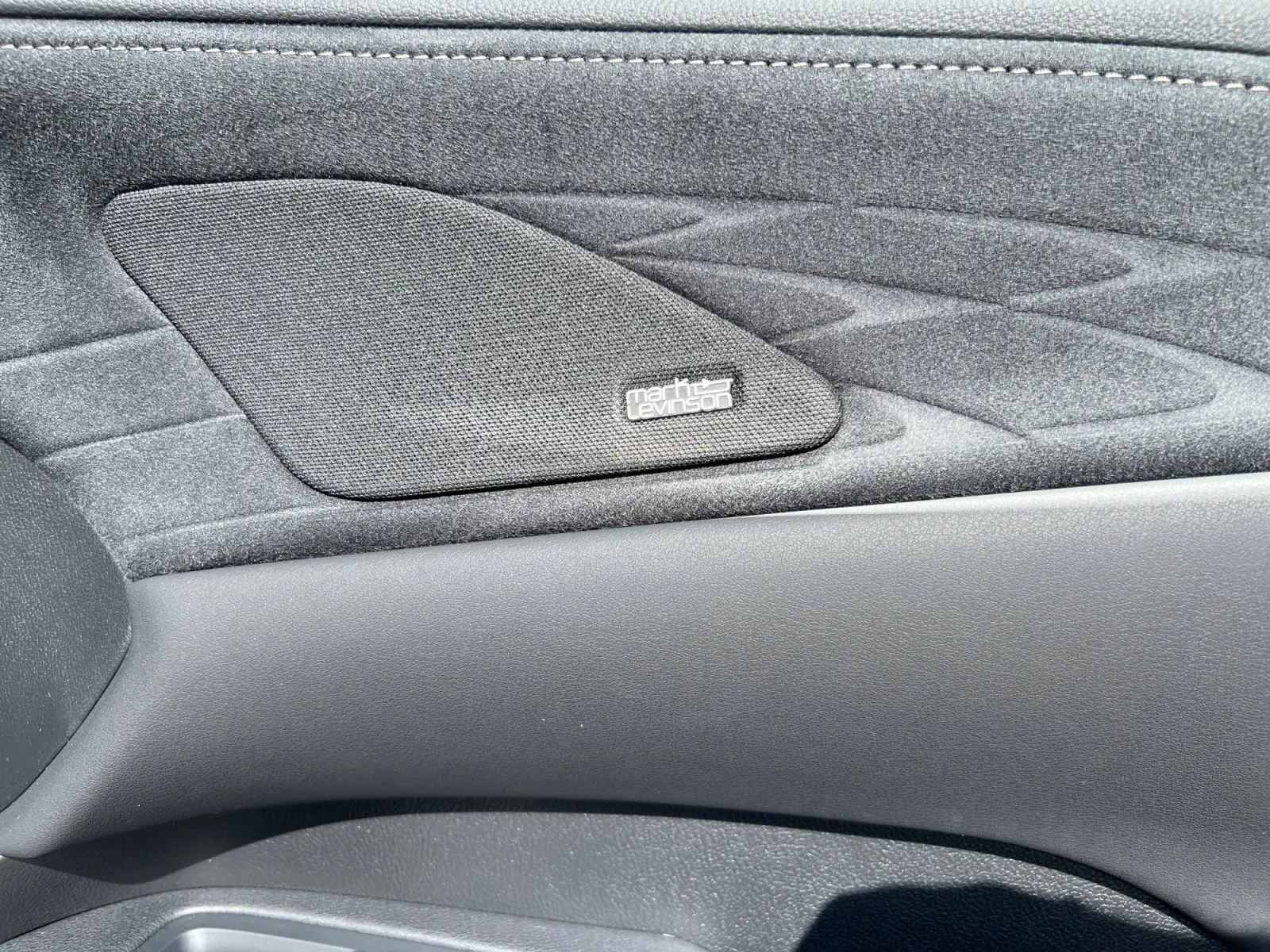 2024 Lexus RX 350h Luxury photo 17