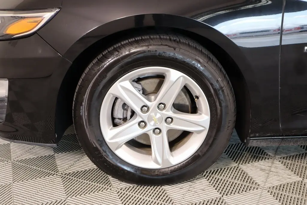 2023 Chevrolet Malibu 1LT photo 17
