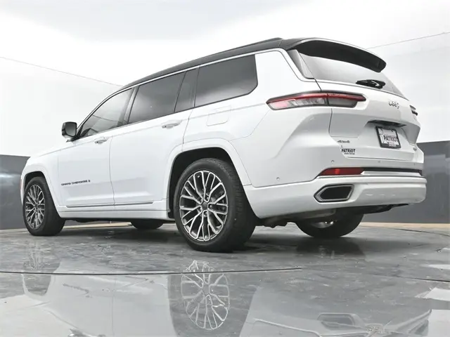 2024 Jeep Grand Cherokee L Summit photo 39