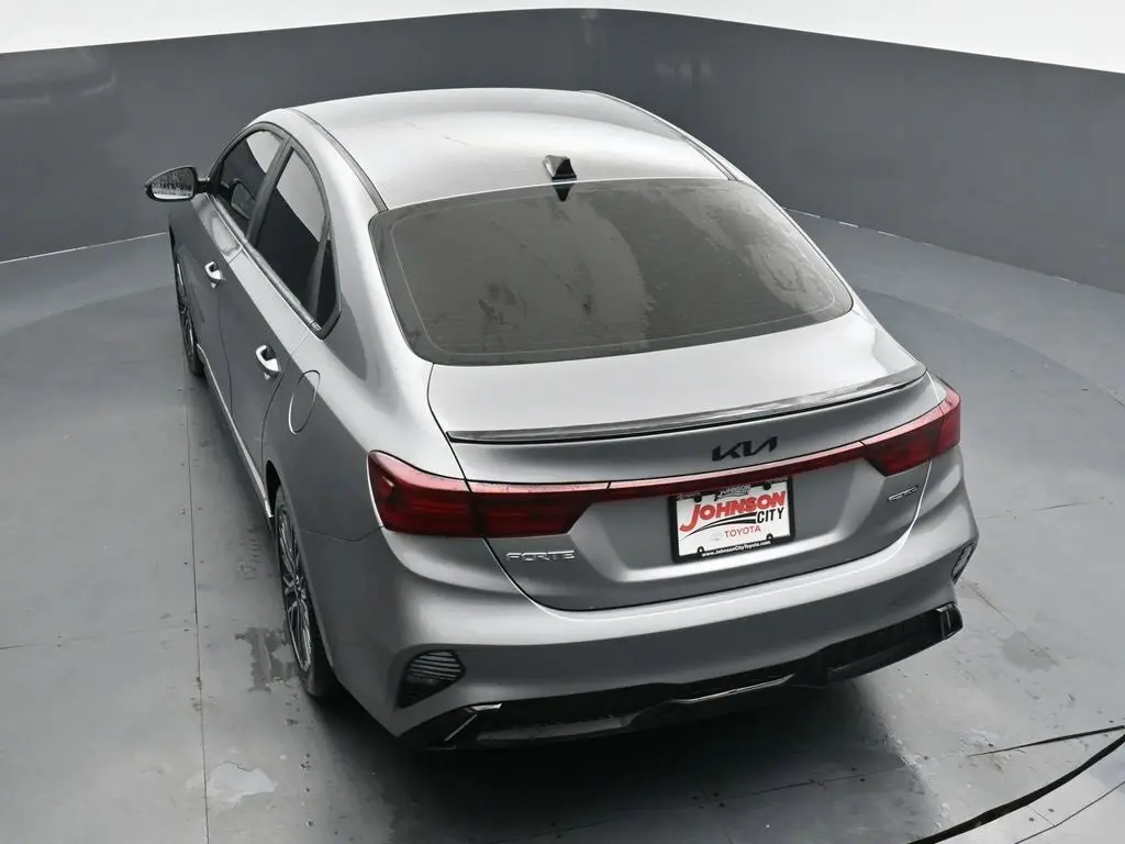 2024 Kia Forte GT-Line photo 28