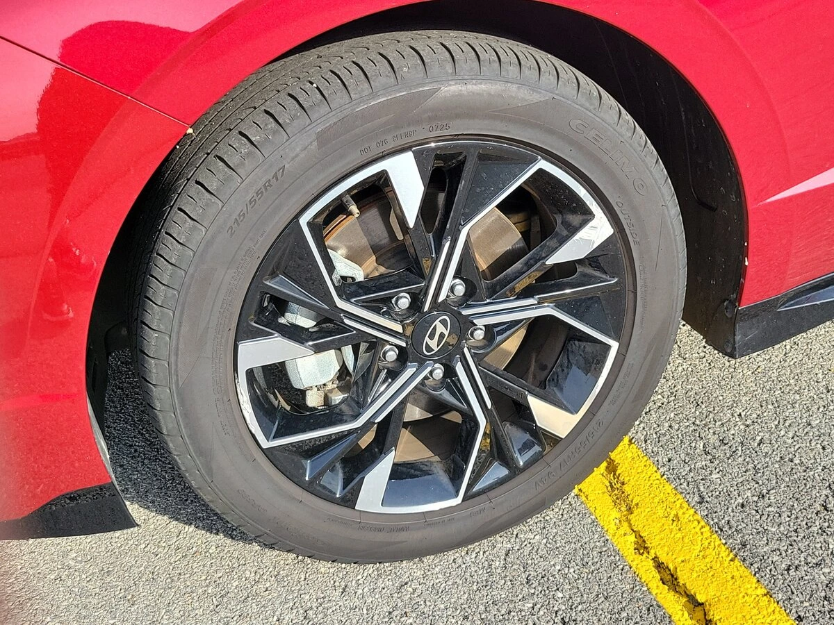 2025 Hyundai Sonata SEL - Photo 8
