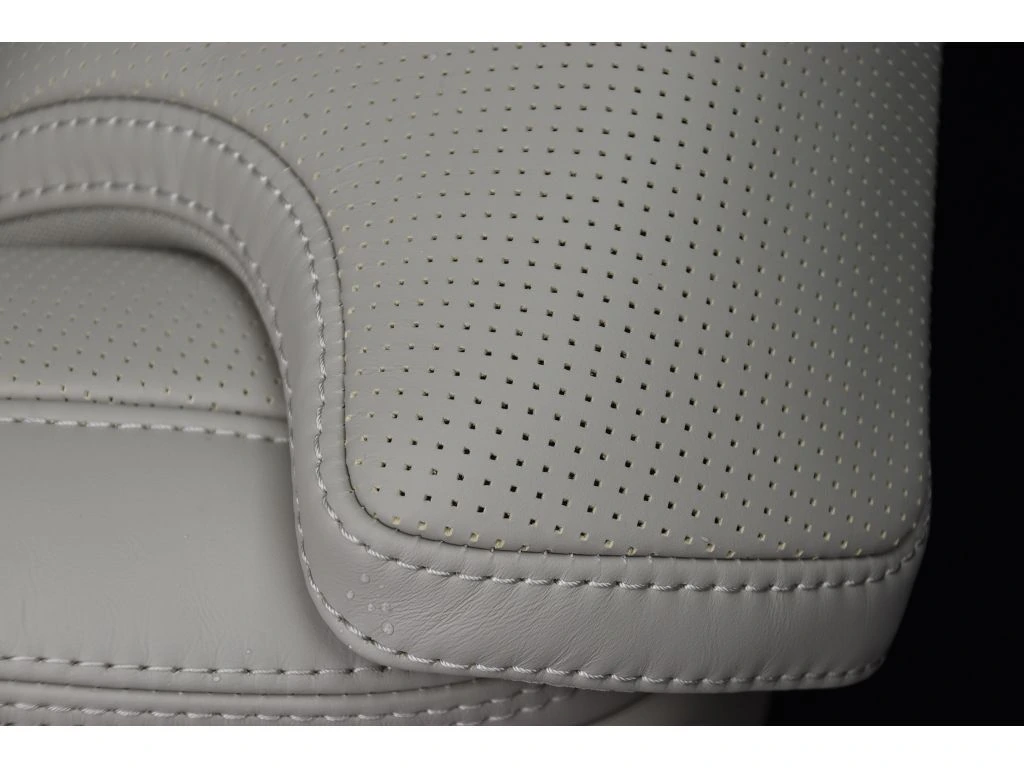 2026 Volvo - image 33