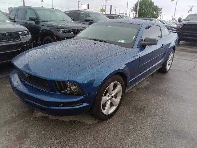2008 Ford Mustang V6 Premium's photo