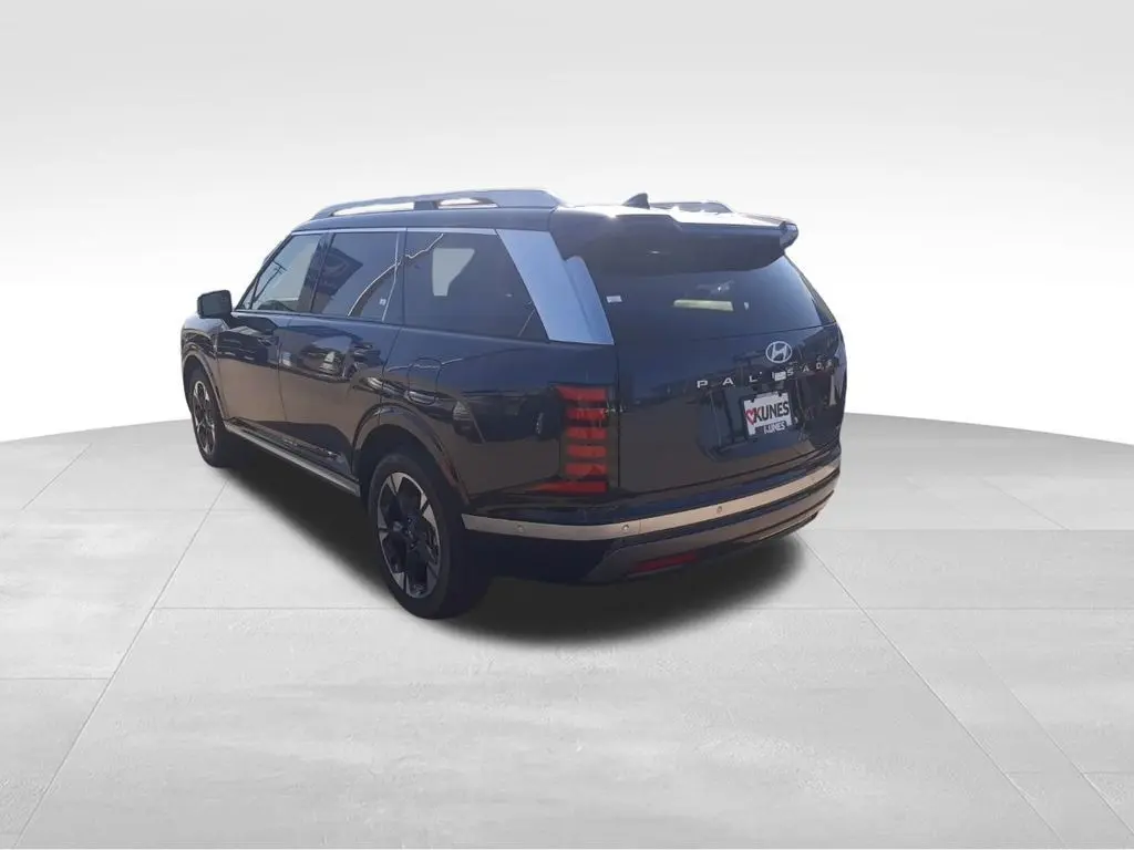 2026 Hyundai Palisade Limited photo 4