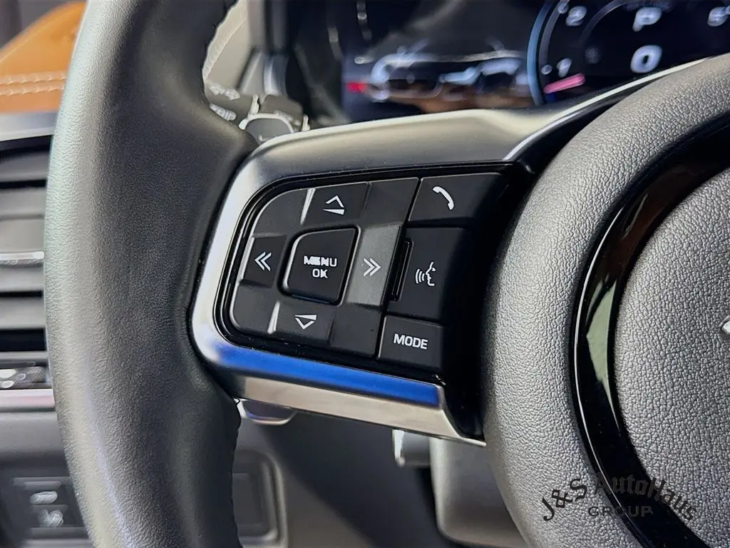 2021 Jaguar F-TYPE P300 photo 13