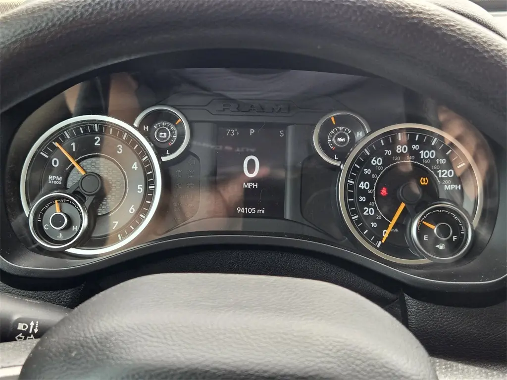 2019 Ram 1500 Tradesman photo 16