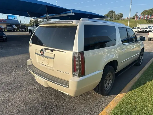 2020 Cadillac Escalade ESV Luxury photo 6