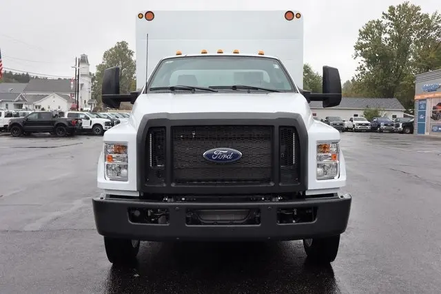 2026 Ford F-750 photo 13