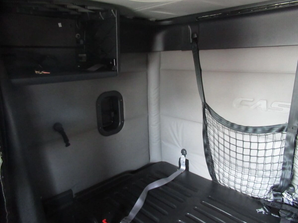 2020 Freightliner Cascadia - image 16