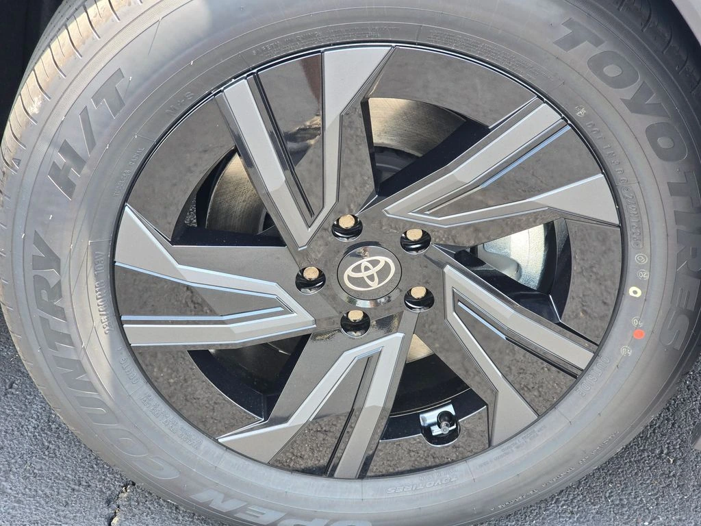 2026 Toyota C-HR SE - Photo 10