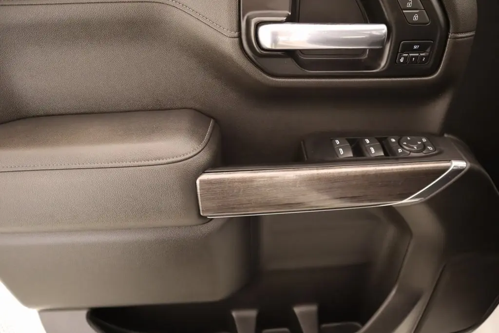 2021 Chevrolet Silverado 1500 LTZ photo 15