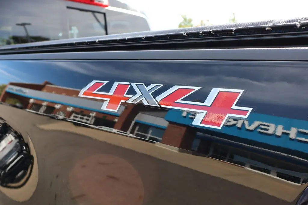 2019 Chevrolet Colorado LT photo 26