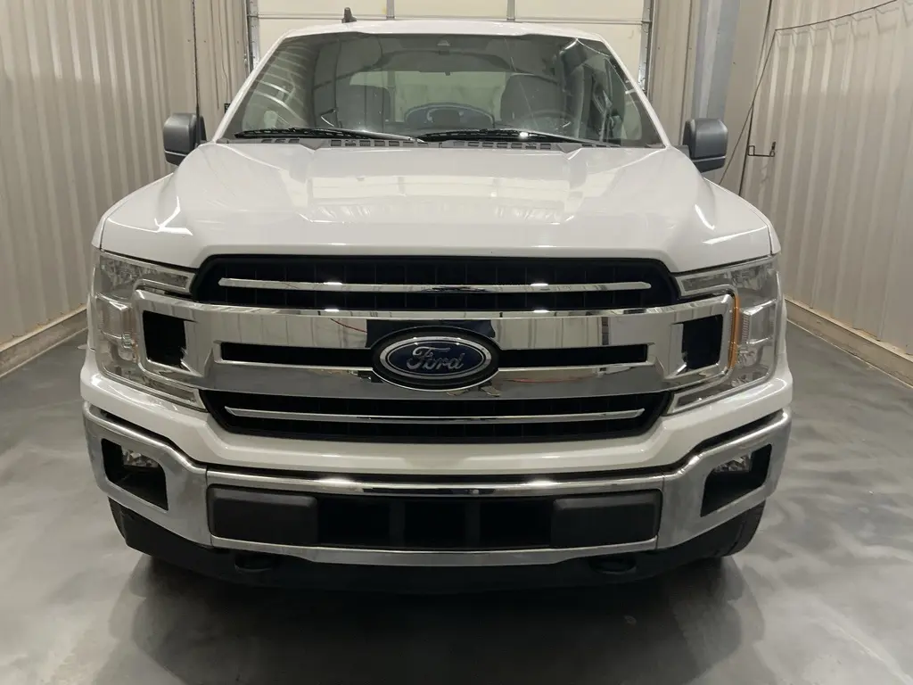 2020 Ford F-150 XLT photo 2