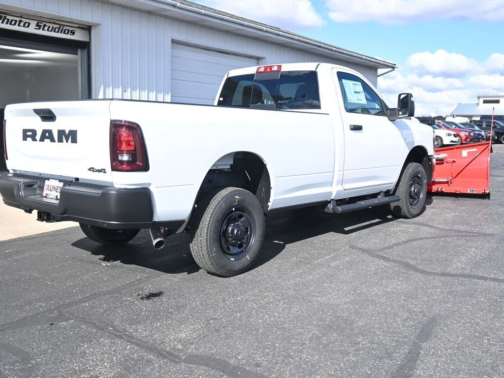 2025 RAM 2500 Tradesman - Photo 6