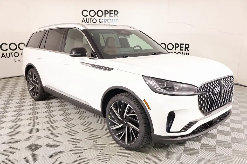 2026 Lincoln Aviator Reserve's photo