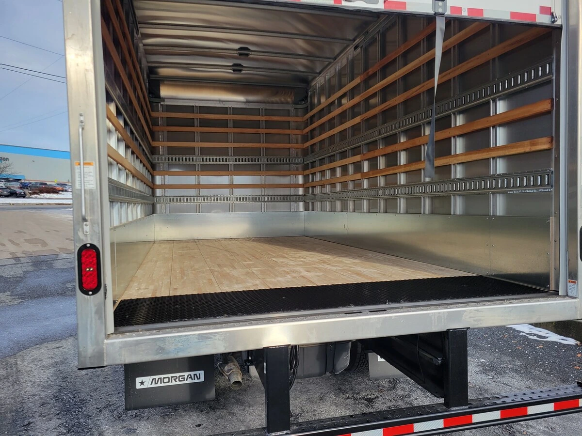 2025 Isuzu NPR in Philadelphia, PA — photo 4