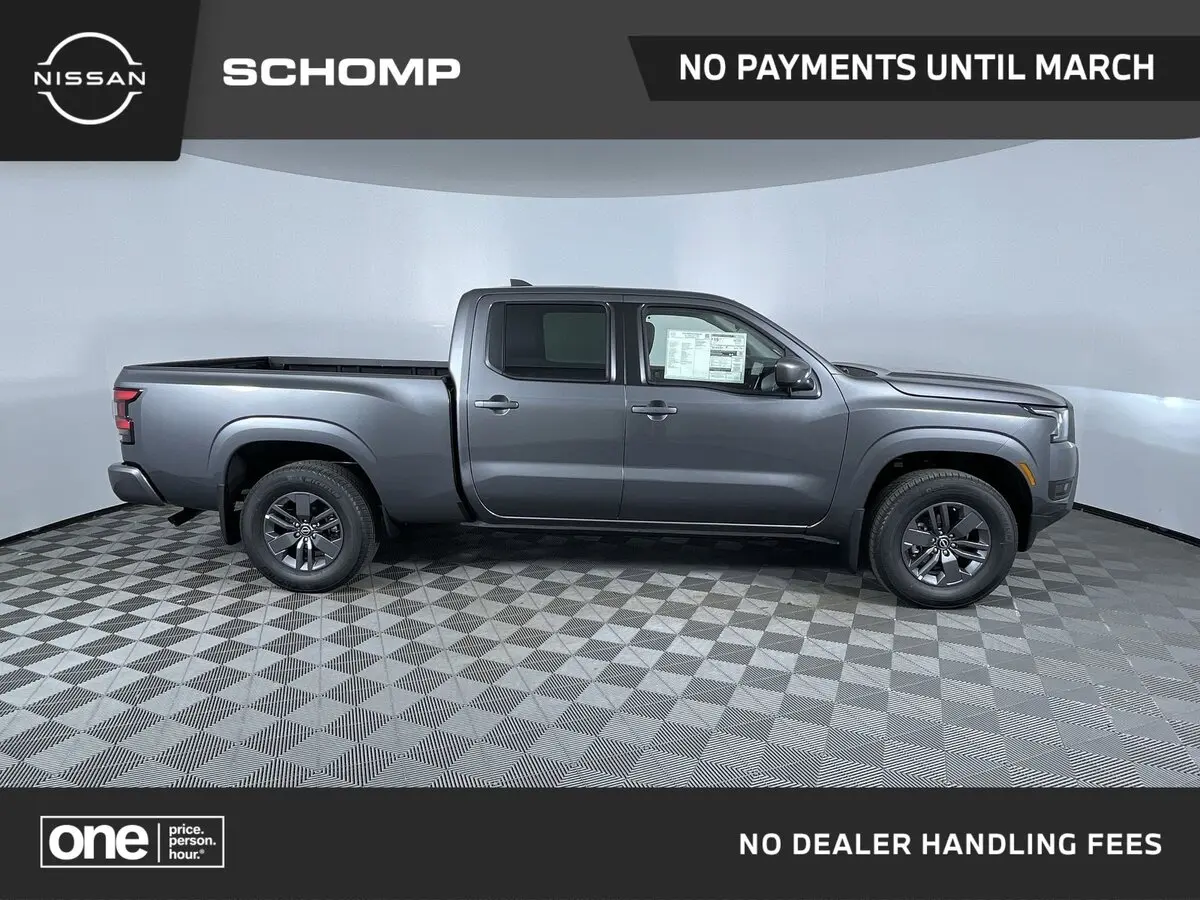 2026 Nissan Frontier SV's photo