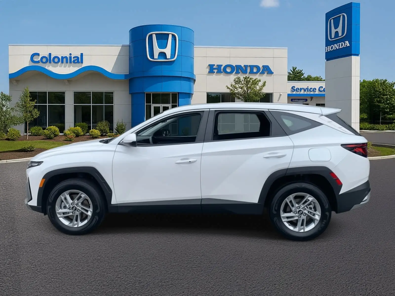 2025 Hyundai Tucson SE photo 2