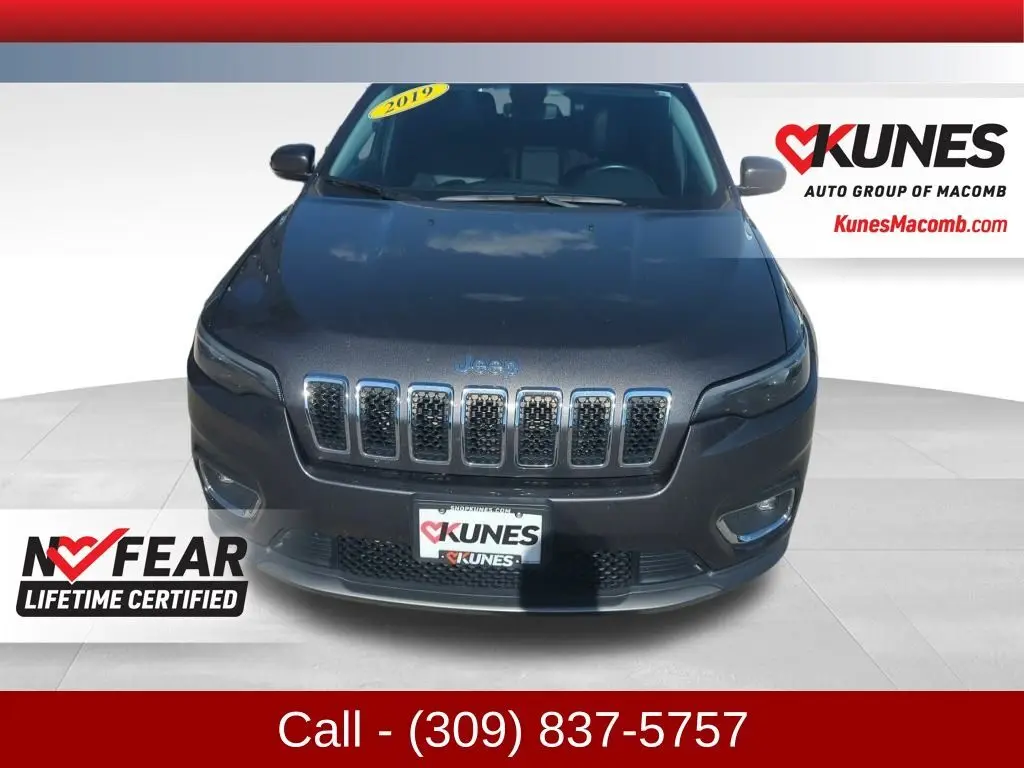 Used 2019 Jeep Cherokee Limited with VIN 1C4PJMDXXKD156004 for sale in Macomb, IL