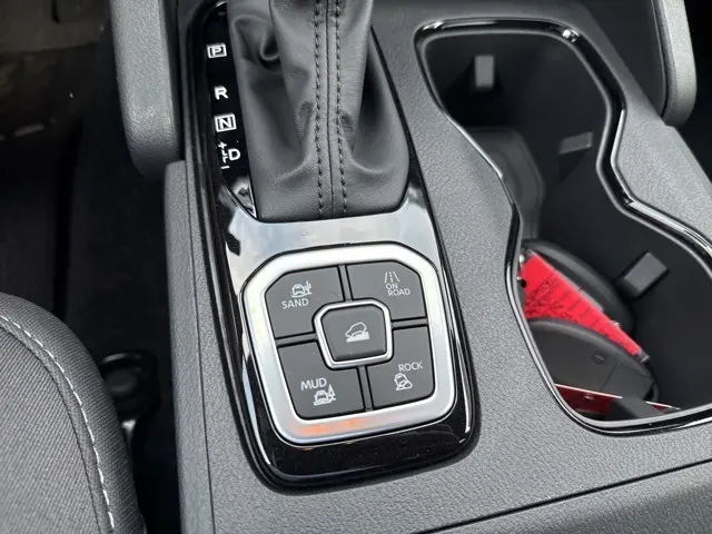 2026 Nissan Frontier SV photo 22