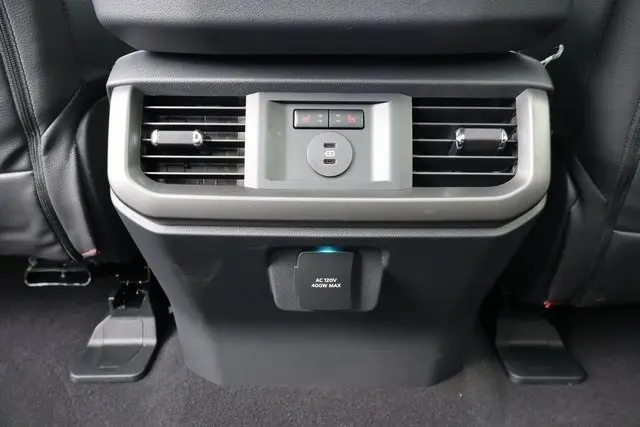2025 Ford F-150 Lariat photo 36