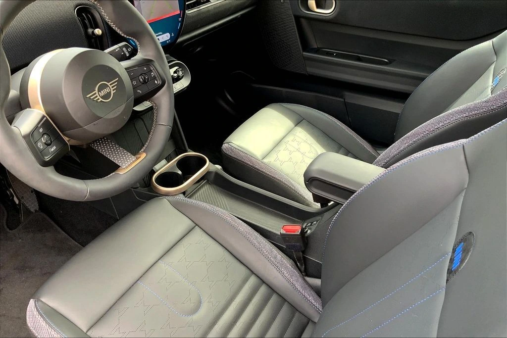 2025 MINI Hardtop 2 Door S - Photo 18