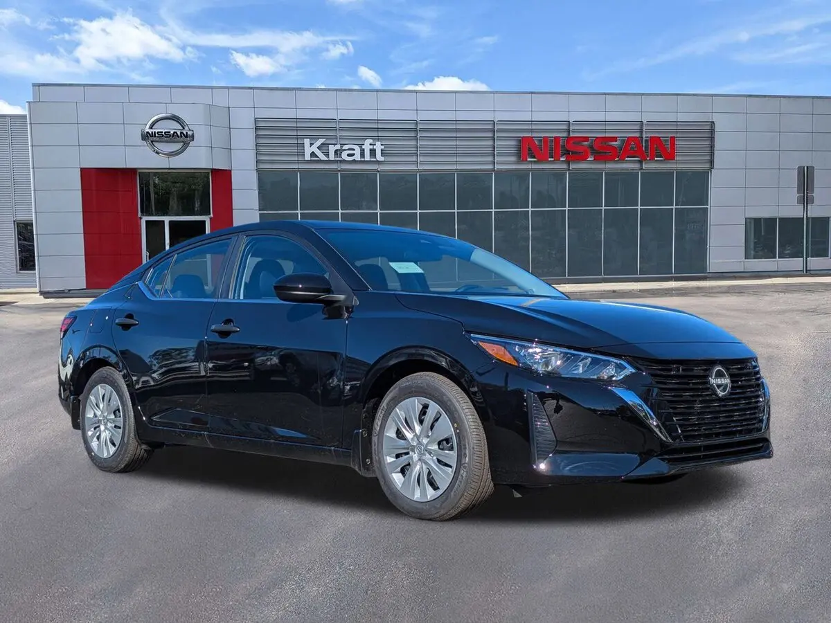 2025 Nissan Sentra S's photo