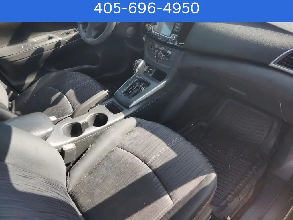 2018 Nissan Sentra SV photo 6