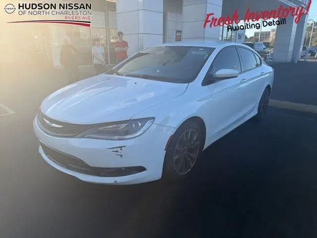 2015 Chrysler 200 S