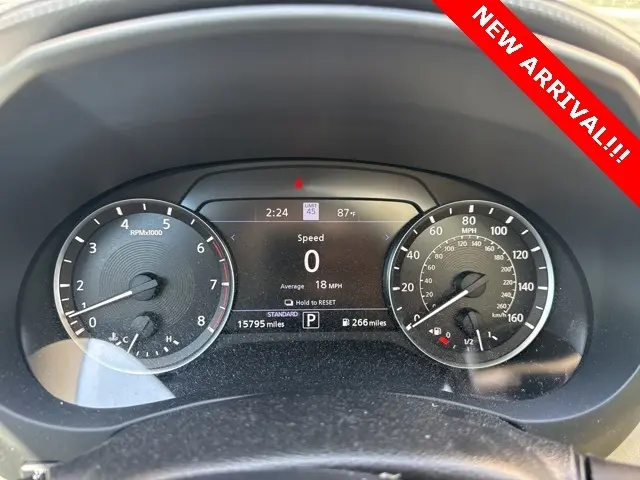 2022 Infiniti QX50 Essential photo 10