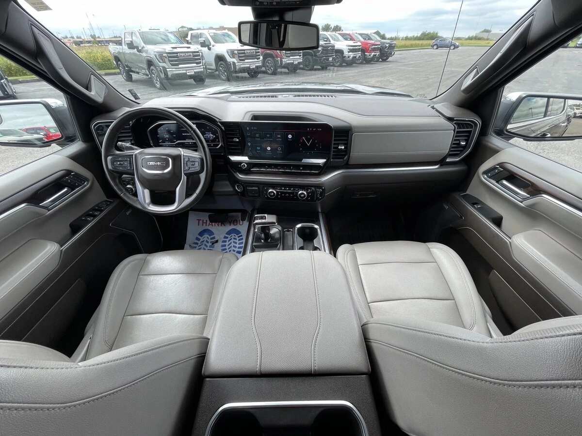 2023 GMC Sierra 1500 SLT - Photo 31