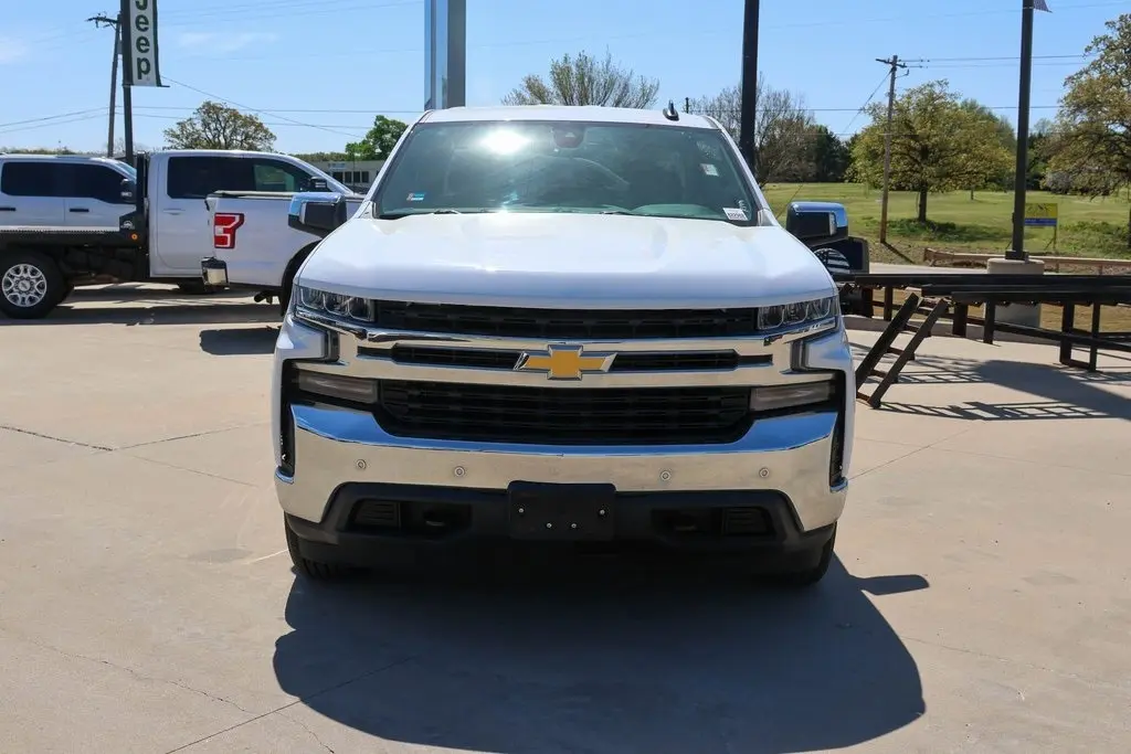 Used 2020 Chevrolet Silverado 1500 LT with VIN 1GCRYDED0LZ282756 for sale in Bartlesville, OK