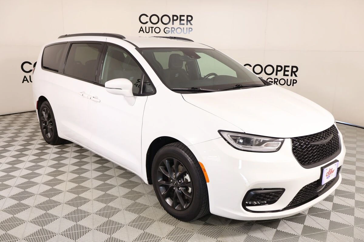 2021 Chrysler Pacifica Touring